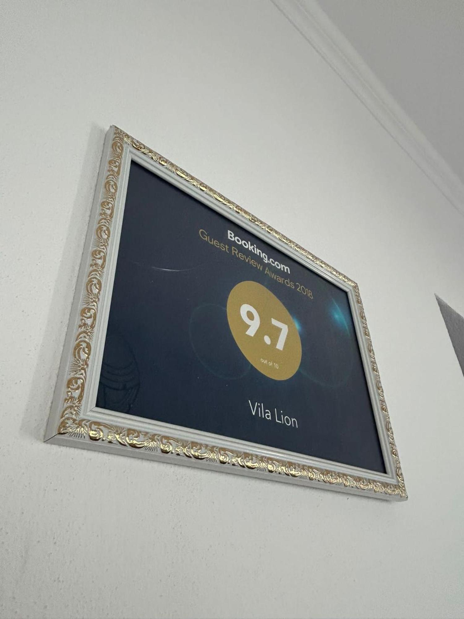 Vila Lion Sebes  Ngoại thất bức ảnh