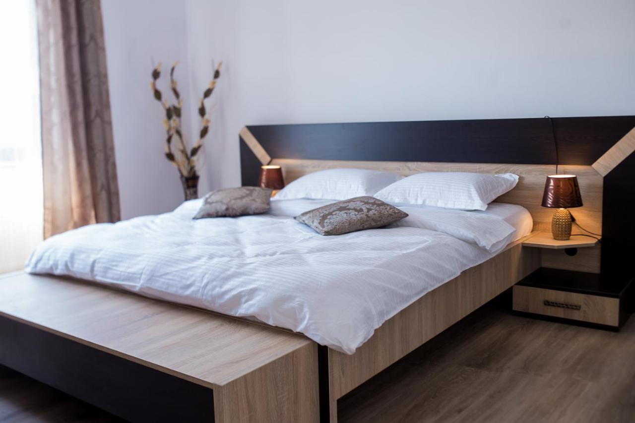 Vila Lion Sebes  Ngoại thất bức ảnh